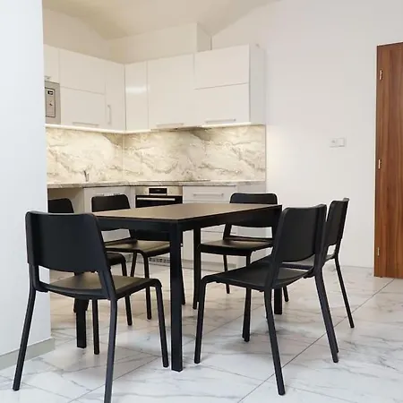 Fully Equipped House Near Centre
