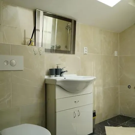 Fully Equipped House Near Centre