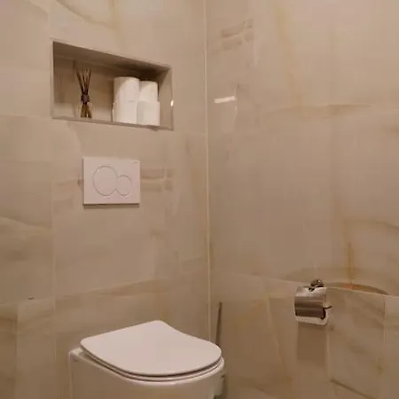 Fully Equipped House Near Centre Prague
