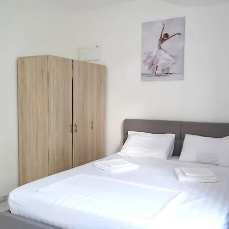 Fully Equipped House Near Centre